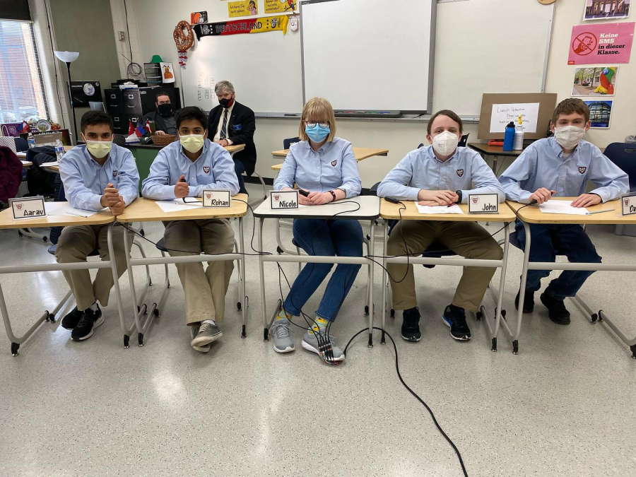 The Redwing Intellects Prepare for the Scholastic Bowl 